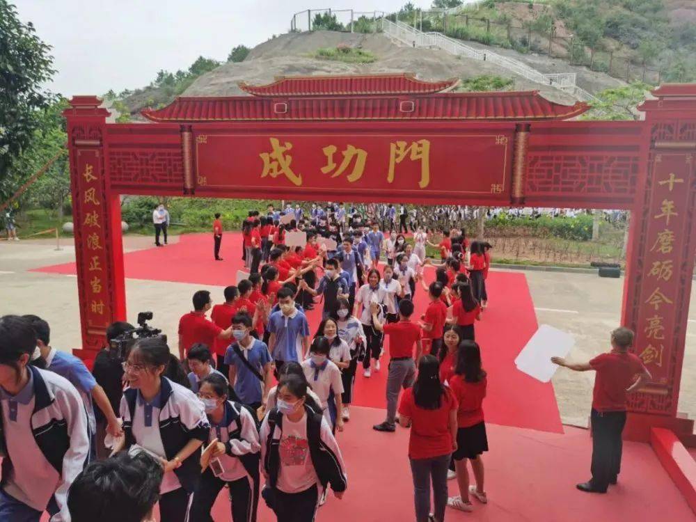 新澳门开奖现场直播，免费观看最新完整视频下载指南澳门开奖现场直播平台-澳门开奖结果查询-最火手机站